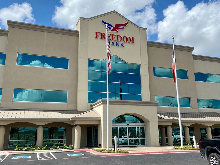 Spacious Offices Are Now Available at Freedom Bank for Businesses in Alamo, Texas!